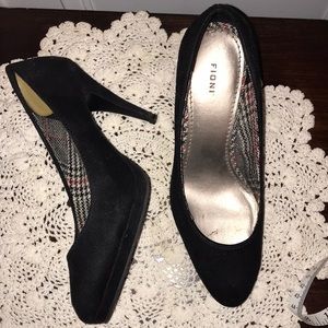 FIONI Black Pumps